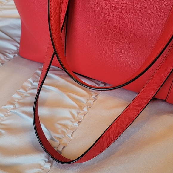 EUC! MK Sady Tote - Picture 7 of 8